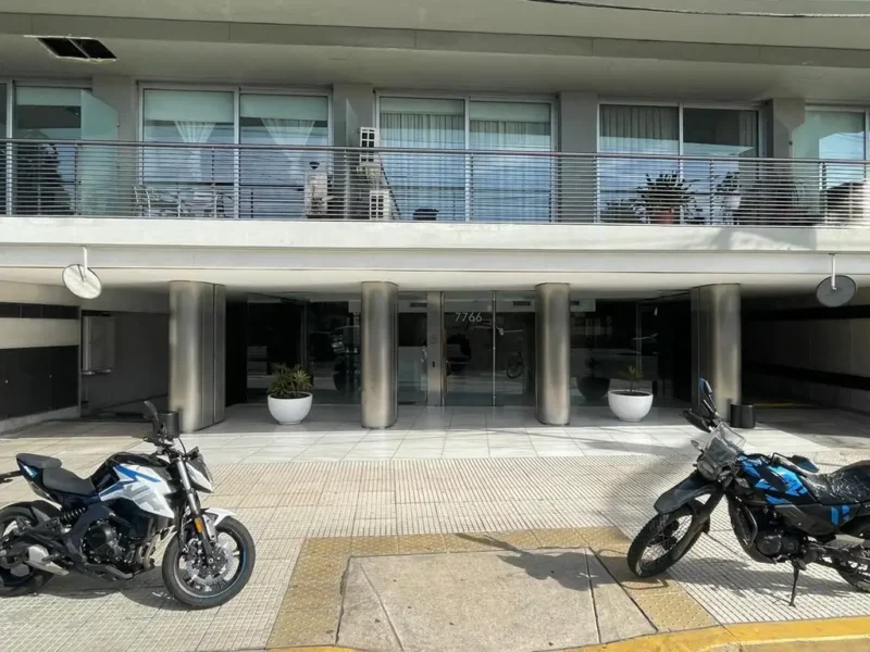 Avenida Libertador 7700, Piso 2