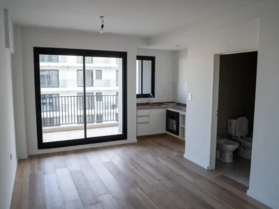 San Juan 2800, Piso 8